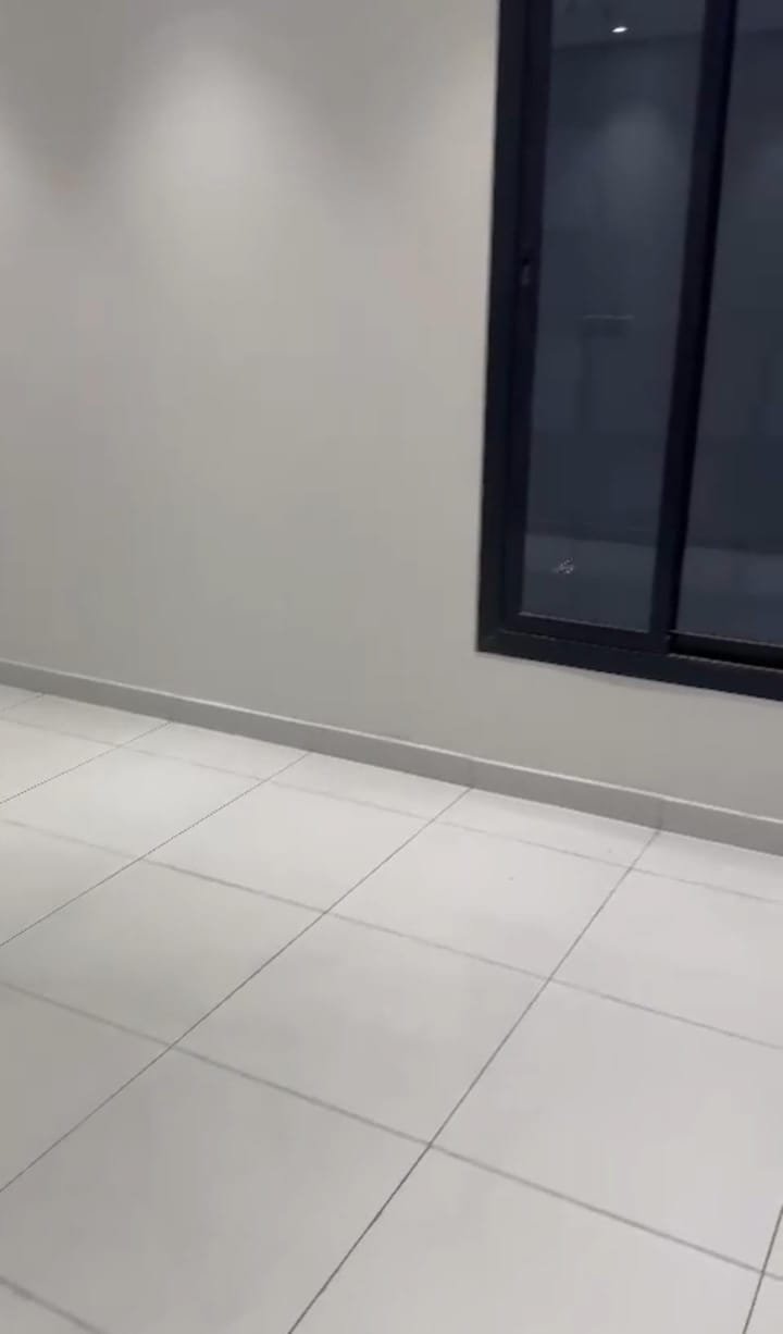 غرفة المعيشة الرئيسية الفاخرة