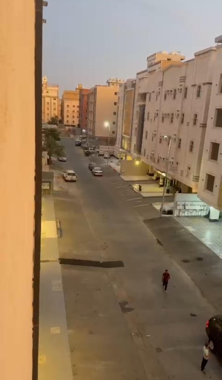 غرفة النوم الرئيسية مع إطلالة رائعة